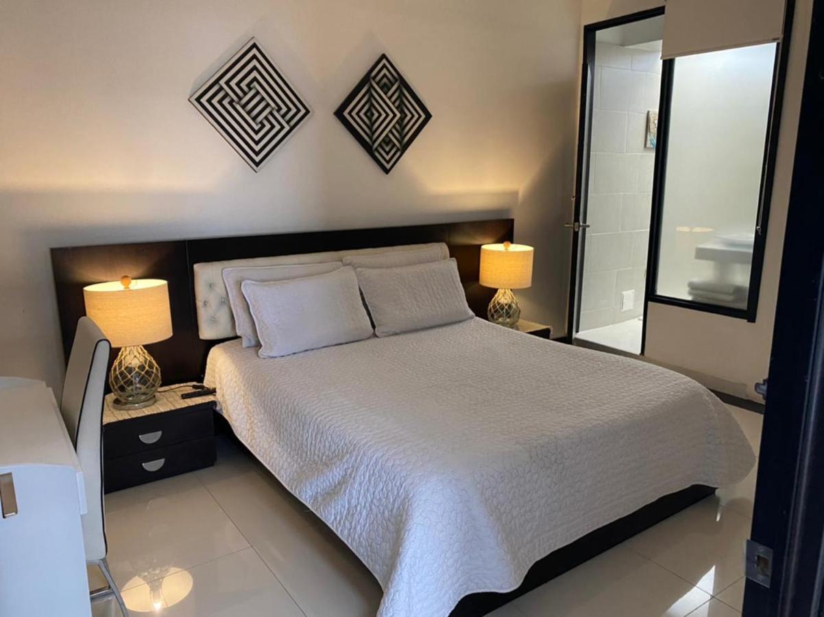 Hotel Colonial Andino - Parque Principal De Pitalito Eksteriør billede