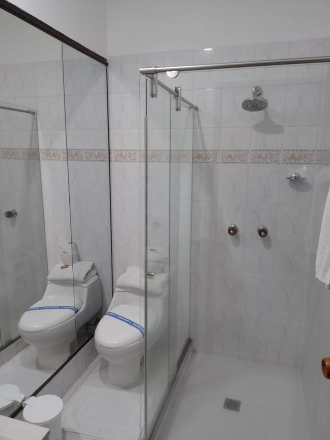 Hotel Colonial Andino - Parque Principal De Pitalito Eksteriør billede