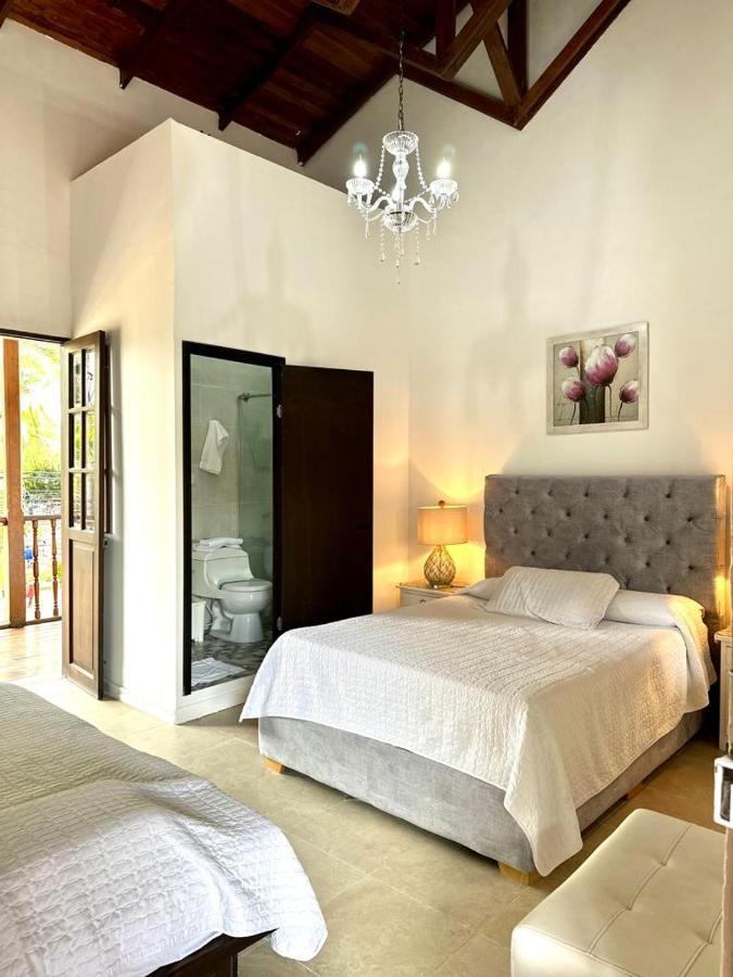 Hotel Colonial Andino - Parque Principal De Pitalito Eksteriør billede