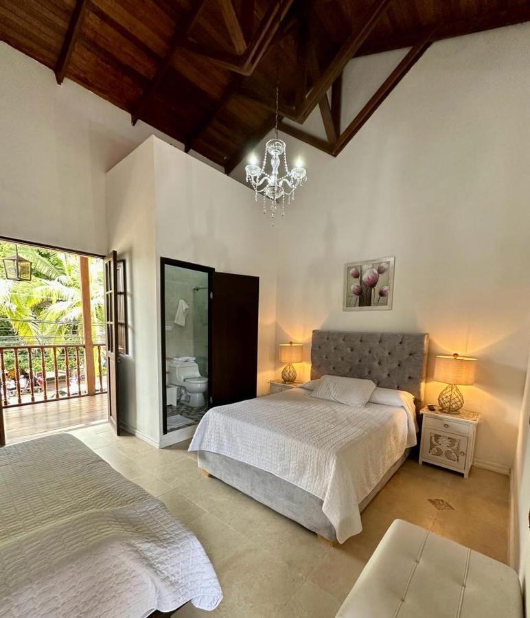 Hotel Colonial Andino - Parque Principal De Pitalito Eksteriør billede