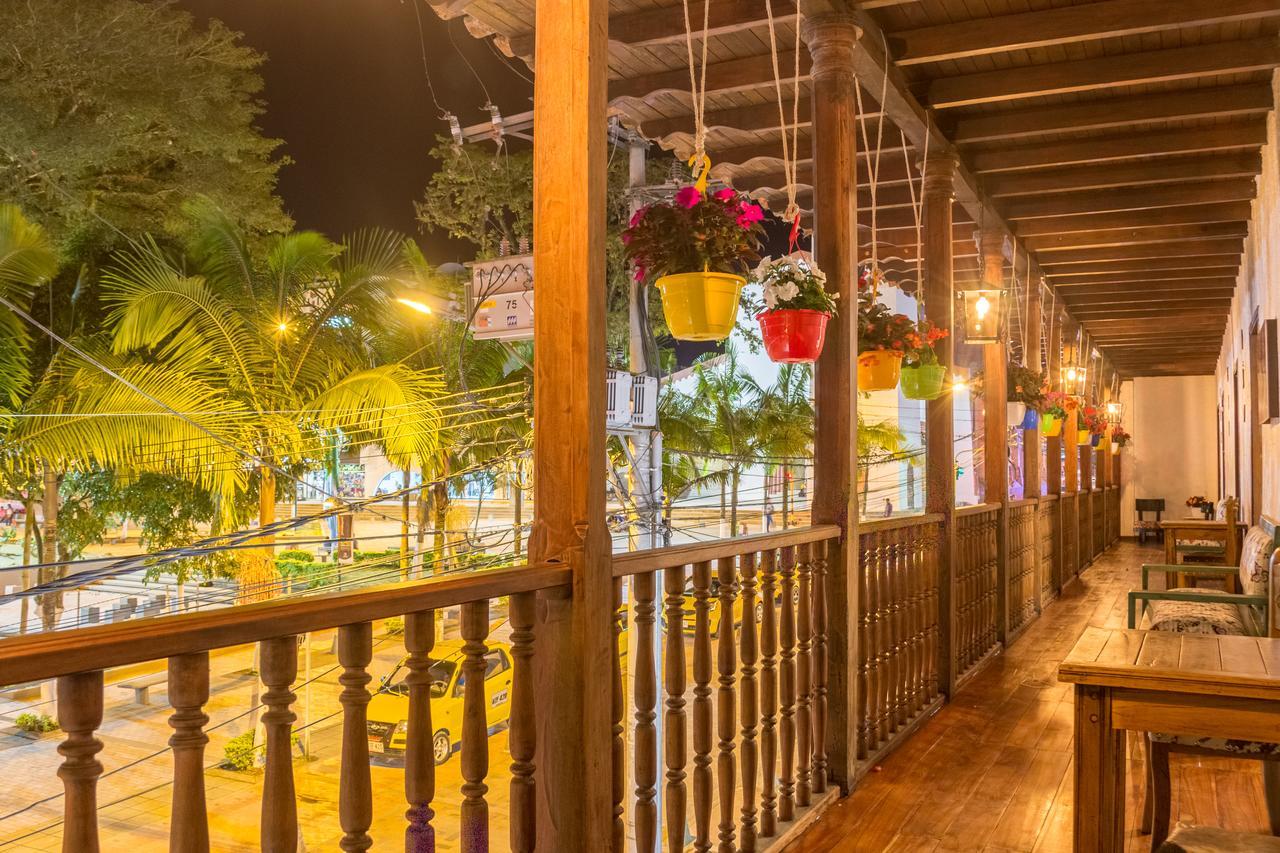 Hotel Colonial Andino - Parque Principal De Pitalito Eksteriør billede